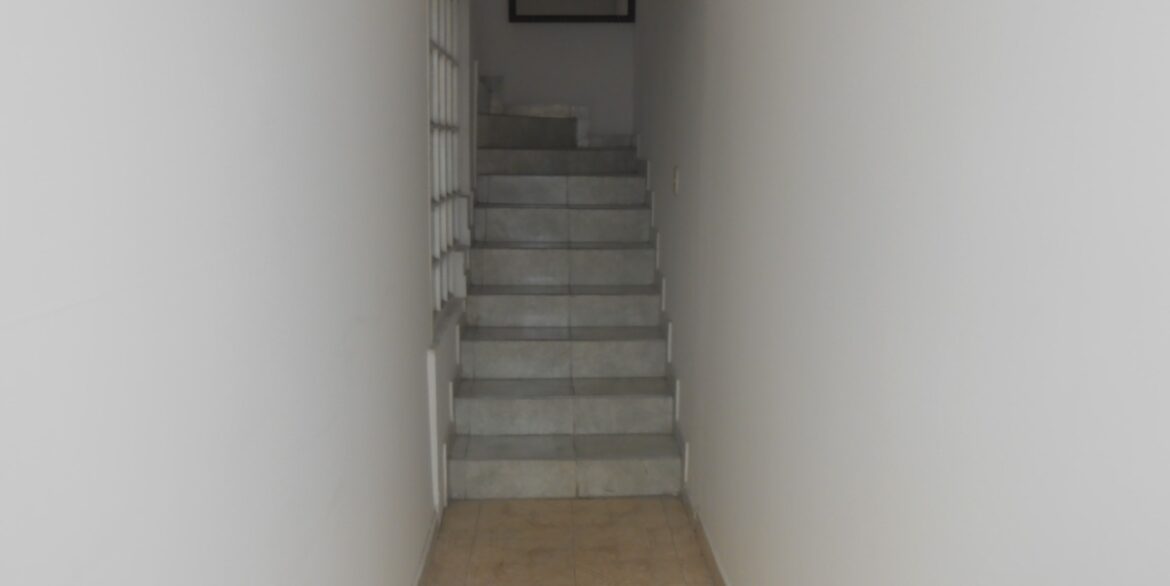 12 escalera 2do piso